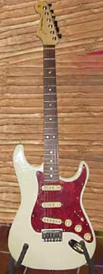 Patrick Koopman Stratocaster Model JSas white guitarpoll